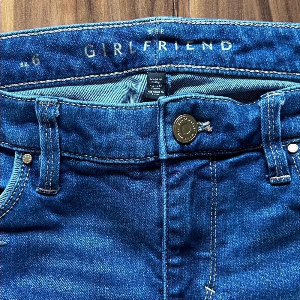 White House Black Market Girlfriend Jeans with Floral Embroidery - Picture 3 of 8